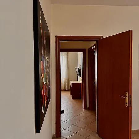 Grande House * تيرانا