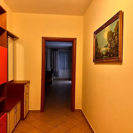 Grande House * تيرانا